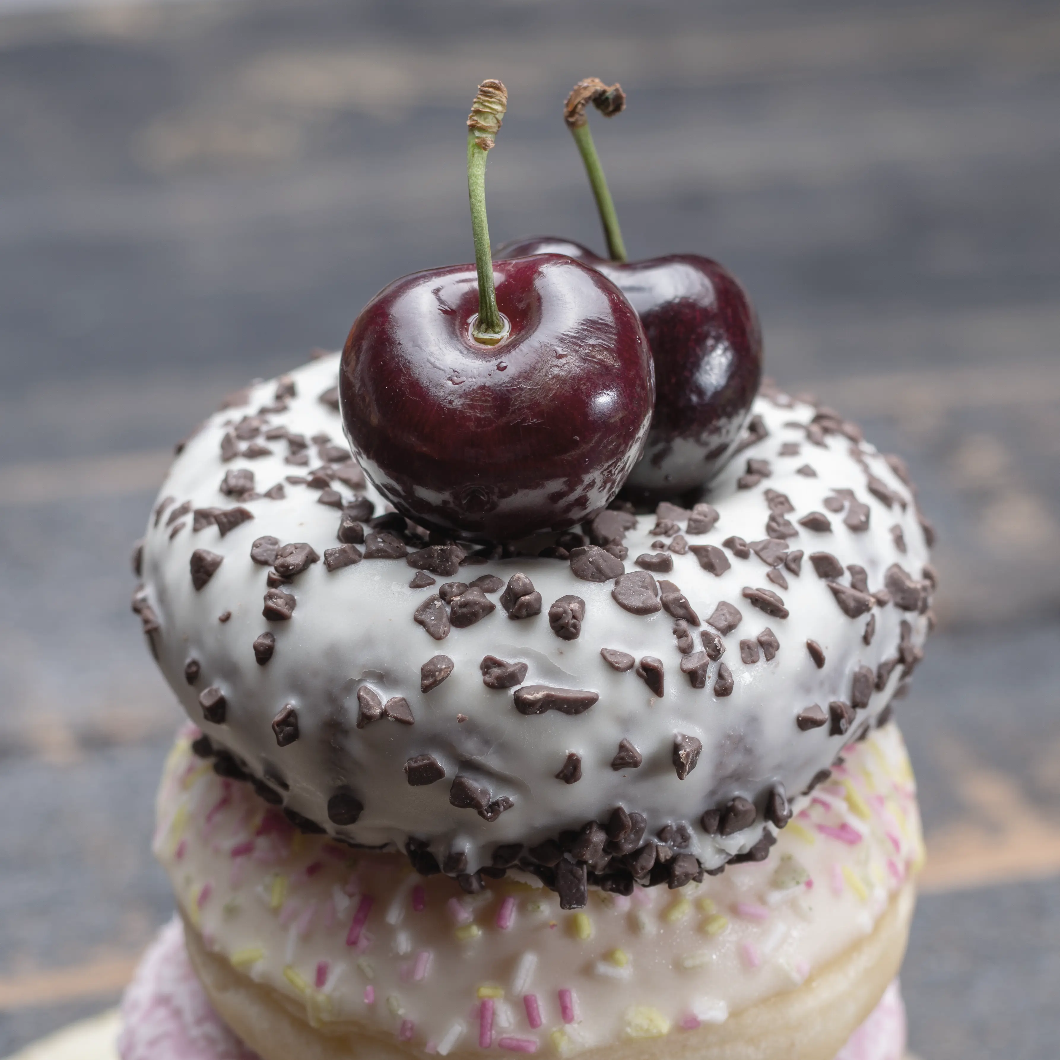 donut-cerise-kirsh donut-cerise-kirsh