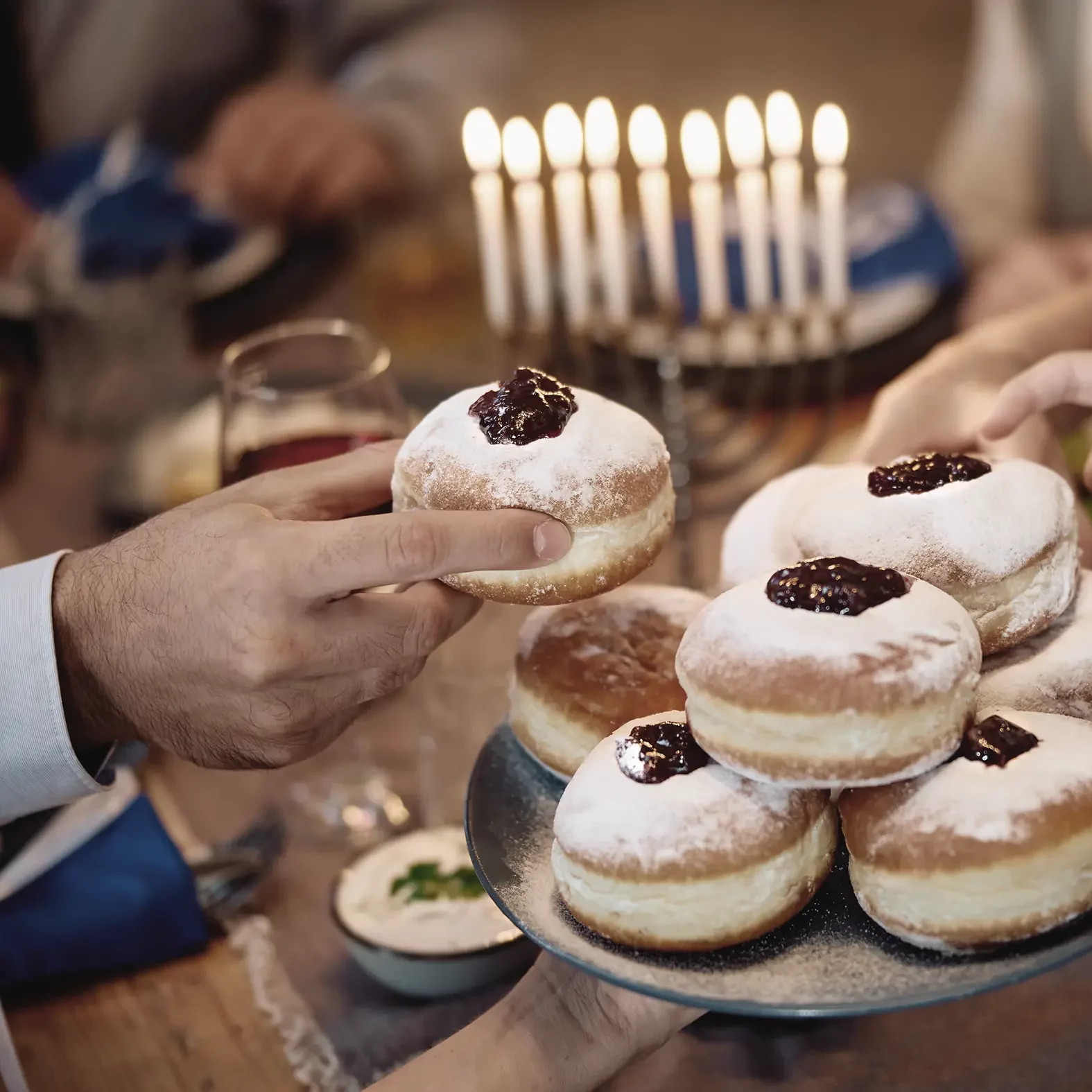 scene-de-table-anniversaire-donuts